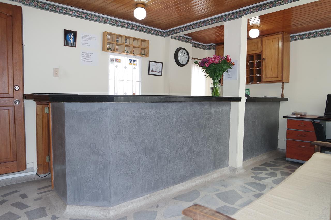 Hotel Casa Rincon Del Chico Богота Екстериор снимка